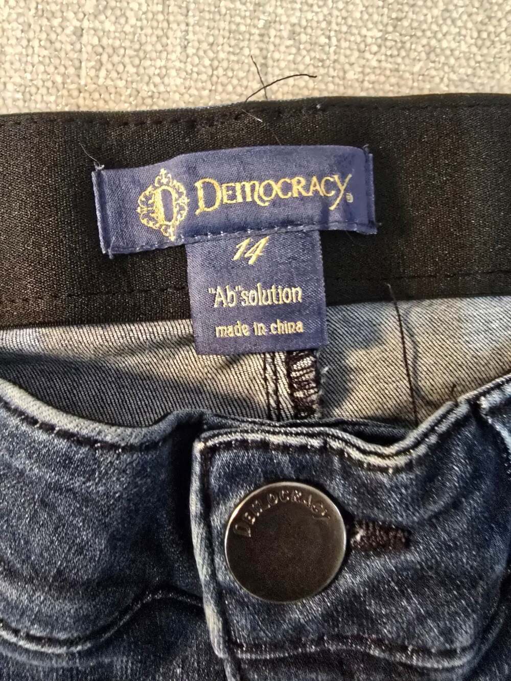 Democracy Ab'solution Size 14 Distressed Skinny Jeans - Picture 2 of 2